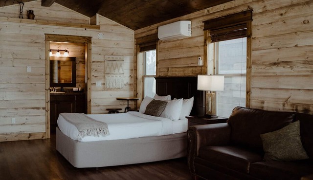 Queen Studio Cabin at Teton Valley Resort