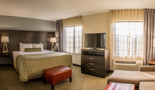 Queen Studio. Free Breakfast. Indoor Pool. Gym & Business Center.