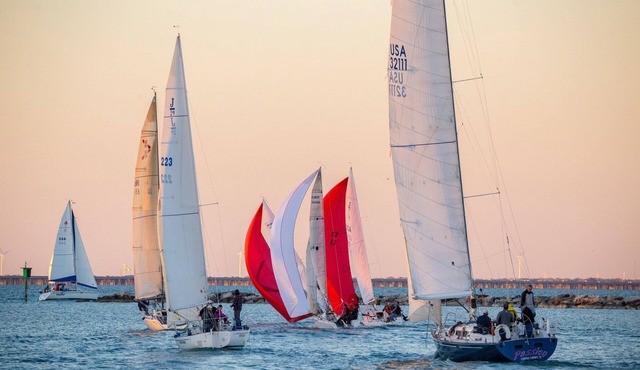 Queen Studio Just a Few Miles from Area Beaches | Free Breakfast!