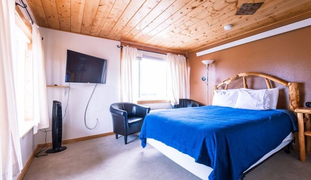 Queen Suite in Historic Centennial Hotel