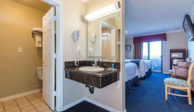 Queencity Inn
