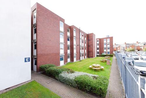 Queens Court at Leicester