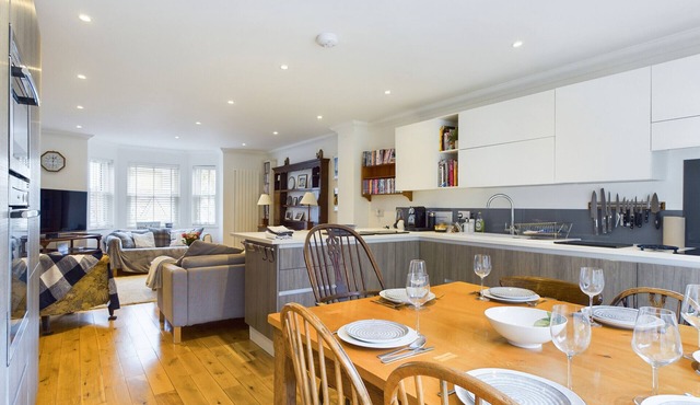 Queens Mews a coastal holiday home