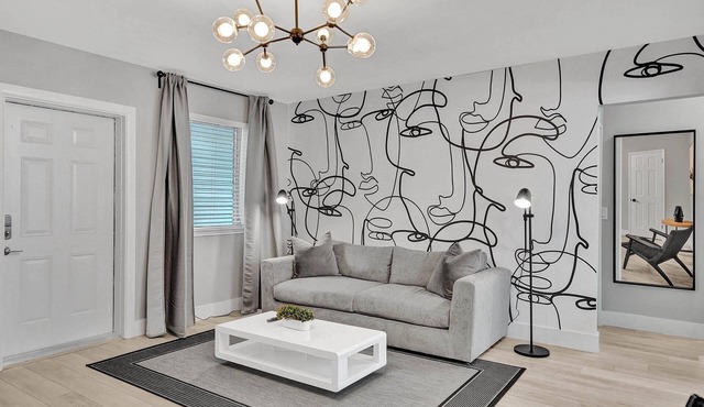 Queens Suite 2BD/2BA Miami Beach Lincoln Casa