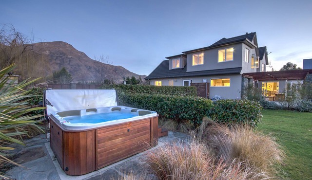 Queenstown Country Lodge - Boutique Accommodation