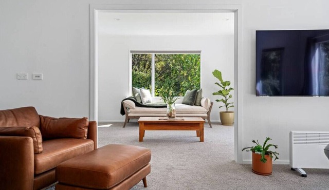 Queenstown home at the foot of Coronet Peak