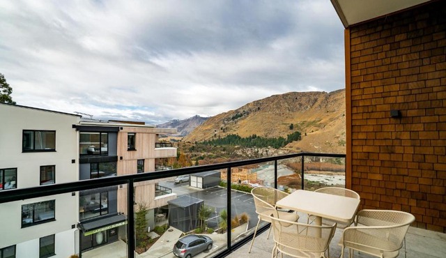 Queenstown Mountain Heaven - Arthurs Point Holiday Apartment