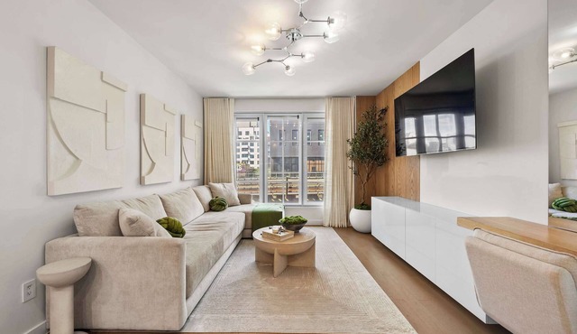 Queensview by Rove Travel 1BR w Shared Amenities