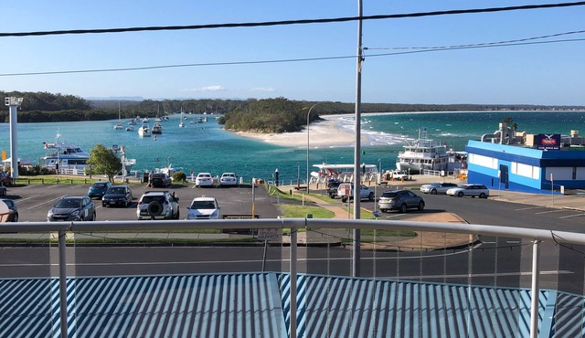 Quelle Vue HUSKISSON - Means What a View in French - The only place to stay