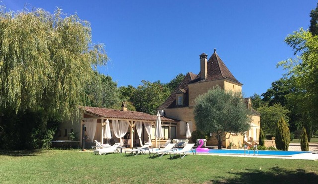 Quercy-Périgord Family home between Rocamadour and the Dordogne Valley.