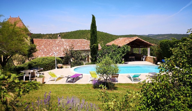 QUERCYNOIS CHARACTER HOUSE, SWIMMING POOL, SPA, PARADISE OF SILENCE NATURAL SPAC