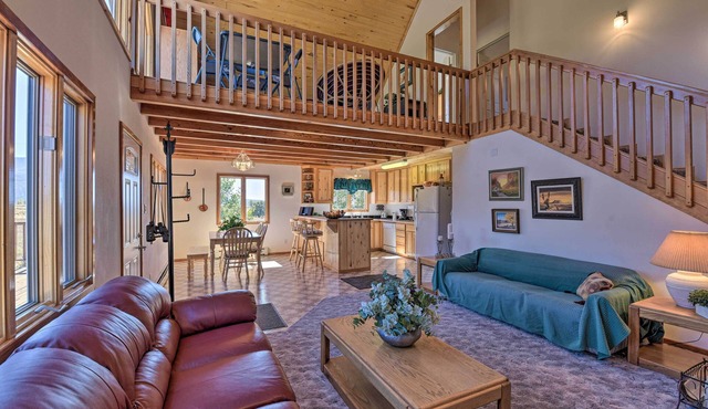 Questa Home w/Views - 13 Mi to Red River Skiing!