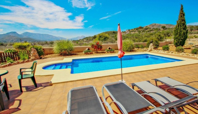 Quicano - magnificent views and private pool in Lliber