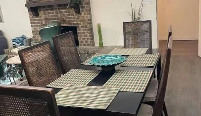 Quick Access/Sleeps 10/Pets Ok