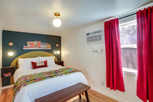 Quick Hospital Commute! Spokane Apt w/Workspace