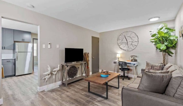 Quiet 1BR · Tower Grove · Pet-Friendly · 3 mi SSM SLU
