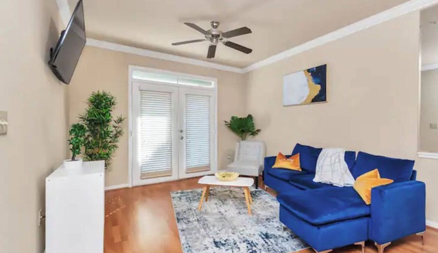 Quiet 1BR w Patio - Near Med Center, NRG, GRB & Galleria