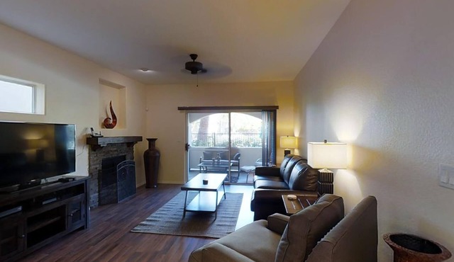 Quiet, 2 Bedroom Condo in Gated Community with Garage
