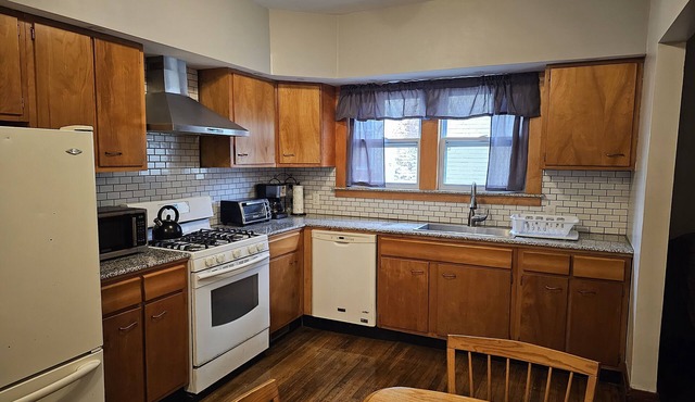 Quiet 2 bedroom
