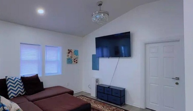 Quiet 2BR-Retreat Near Alum Creek & Lewis Center