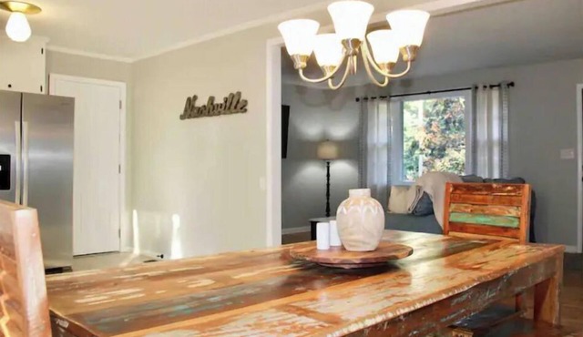 Quiet 3 Bedroom Home Close To Nashville