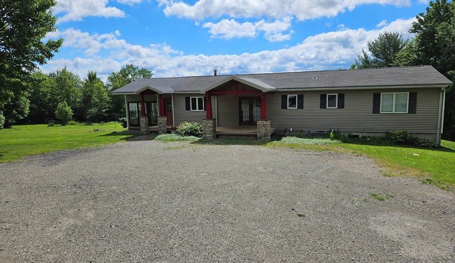 Quiet 3 bedroom House Where Time Slows Down
