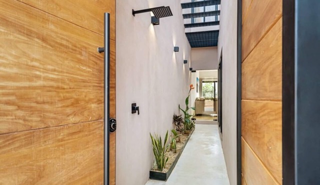 Quiet 3BR Villa in La Punta, Pool1