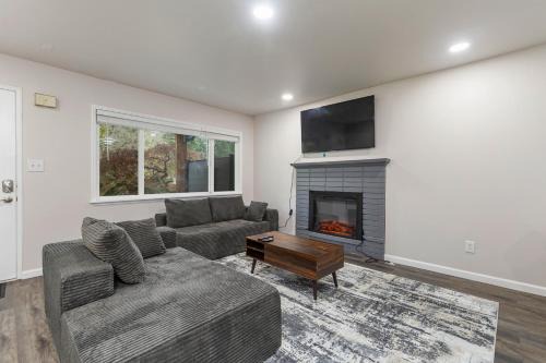 Quiet 3BR Retreat - Near Woodinville Wine Country