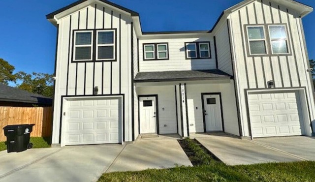 Quiet 3BR Stay | King Bed | Near Downtown