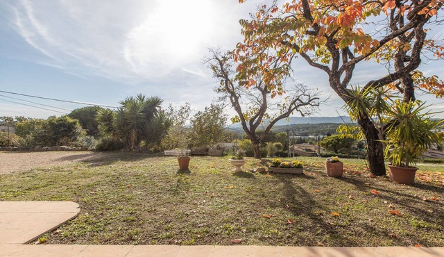 Quiet 3BR with terrace & incredible Mountain view