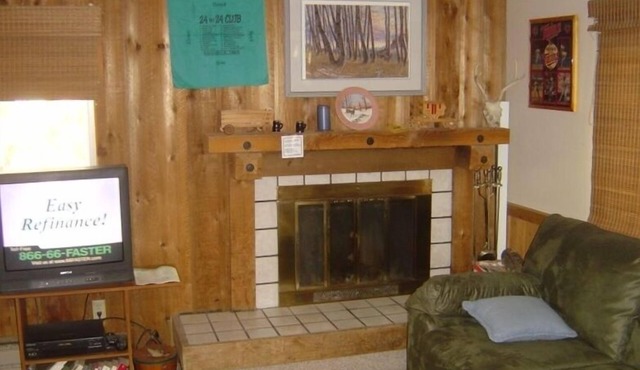 QUIET 4 BDRM 2 BA FULL EQUIPPED CONDO 7 BLOCKS 2 YELLOWSTONE HYSPEED FIBER OPTIC