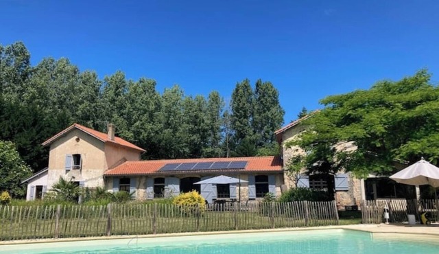 Quiet 5-person gite, exceptional view of the Orx marshes