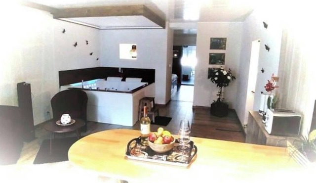 Quiet 70m2 house with jacuzzi