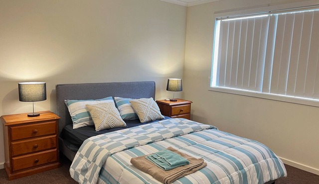 Quiet Abode with convenience. 3 Large bedrooms, whole house.