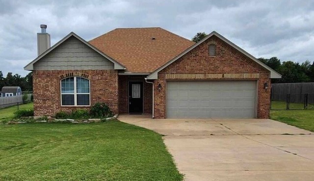 Quiet Acre Retreat. Guest 6. Pet Friendly. Wi-fi.