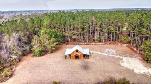 Quiet Acres Barn By Dream Vacation