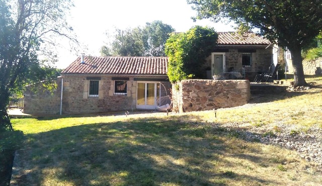 Quiet, adjoining gîtes with unobstructed views.