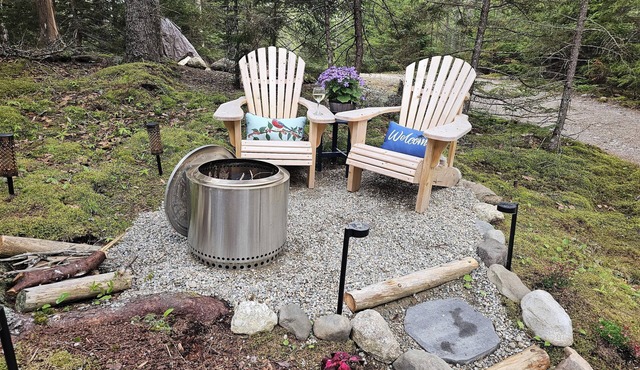 Quiet, adorable cabin near beach and Acadia