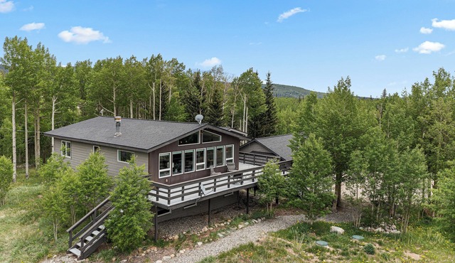 Quiet Alma Home w/Deck - 20 Mi to Breckenridge!