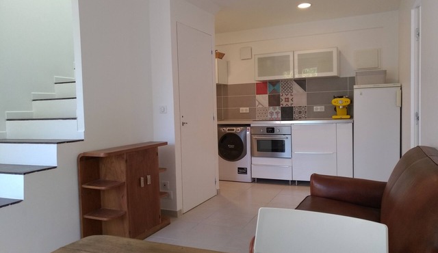 Quiet and bright apartment near Calanques