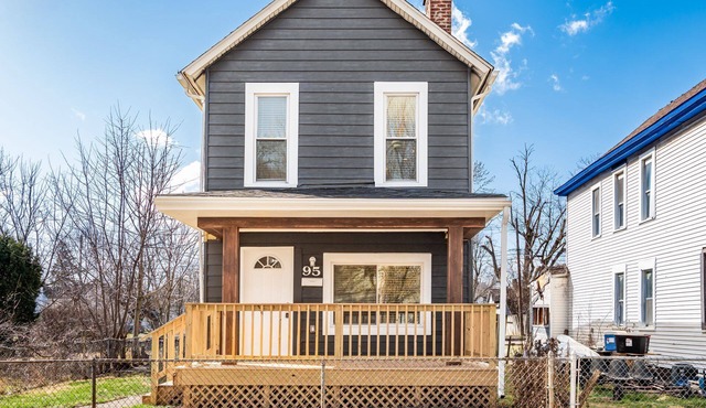 Quiet and close to everything