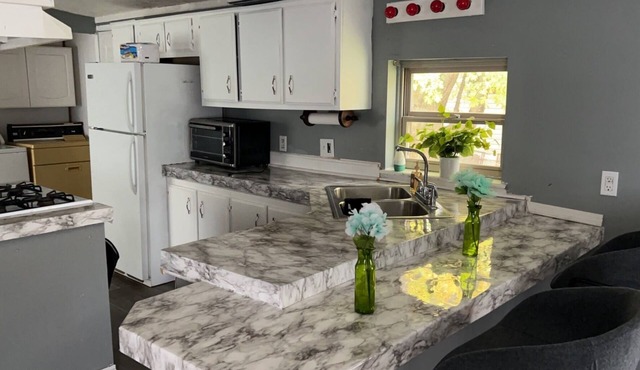 Quiet and comfortable 2br home