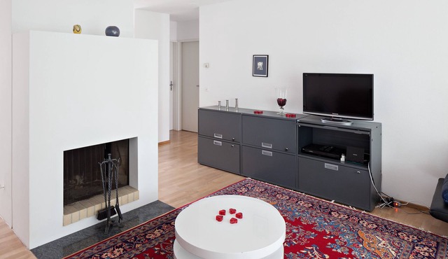 Quiet and comfortable location on the Gold Coast near Zurich and Zurich