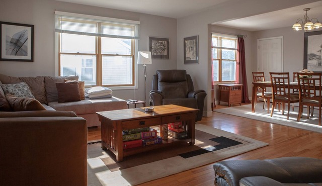 Quiet and Comfortable 2BR House 1mile to MIZZOU and Downtown!