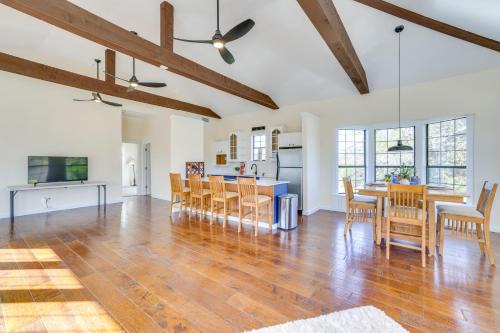 Quiet and Convenient Unit, 7 Mi to Lake Ray Hubbard!