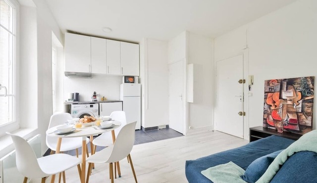 Quiet and cosy 2BR in Nanterre - Near La Defense