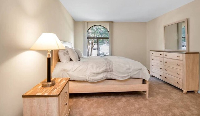 Quiet and Cozy unit in Tysons Corner, VA Close to DC