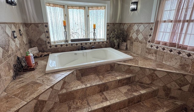 Quiet and relaxing , located in the heart of Iron Mountain