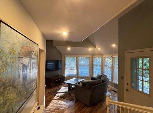 Quiet and secluded home close to TIEC