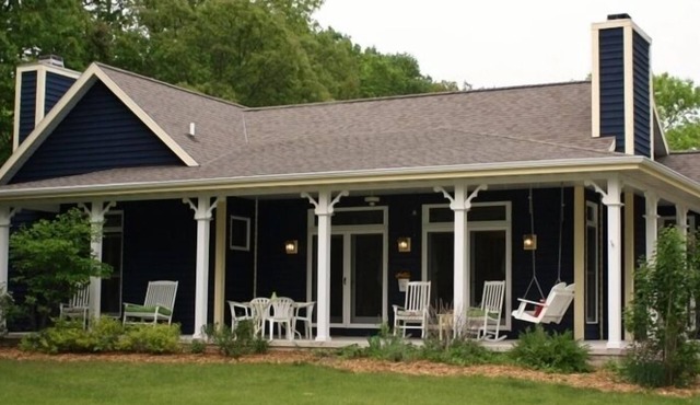 Quiet and Serene, Central Location, Dog Friendly!